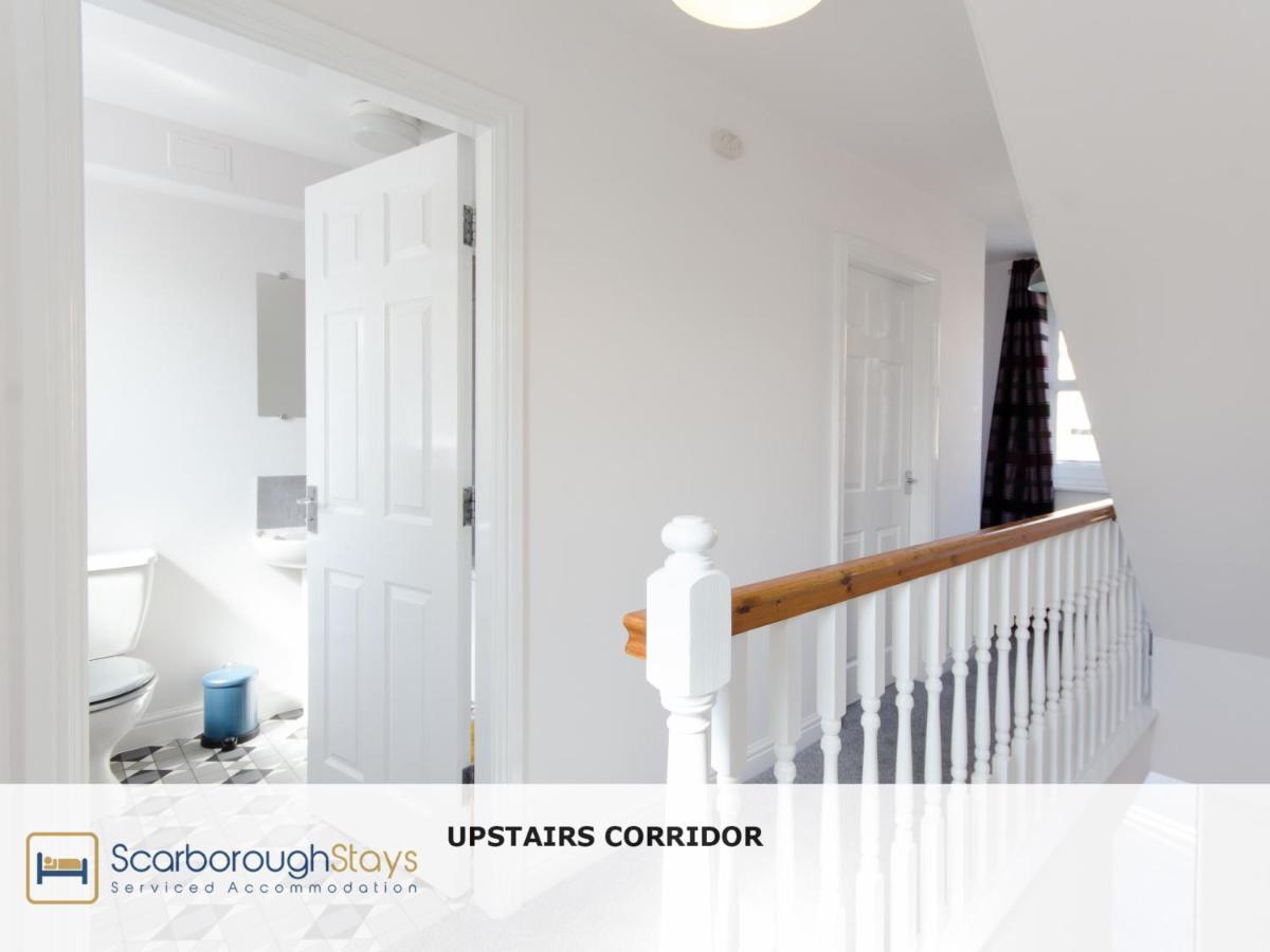 Candler Lodge - 3 Bedroom Townhouse With Parking - Patio Area & Seating Scarborough Exteriör bild