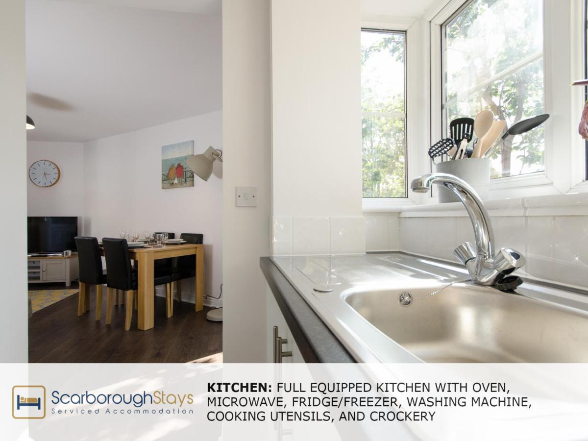Candler Lodge - 3 Bedroom Townhouse With Parking - Patio Area & Seating Scarborough Exteriör bild