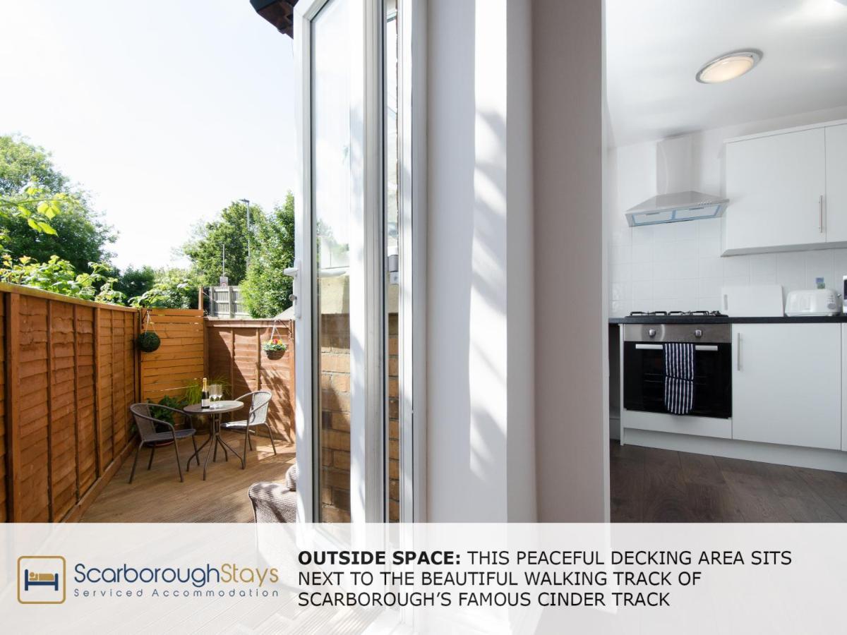 Candler Lodge - 3 Bedroom Townhouse With Parking - Patio Area & Seating Scarborough Exteriör bild