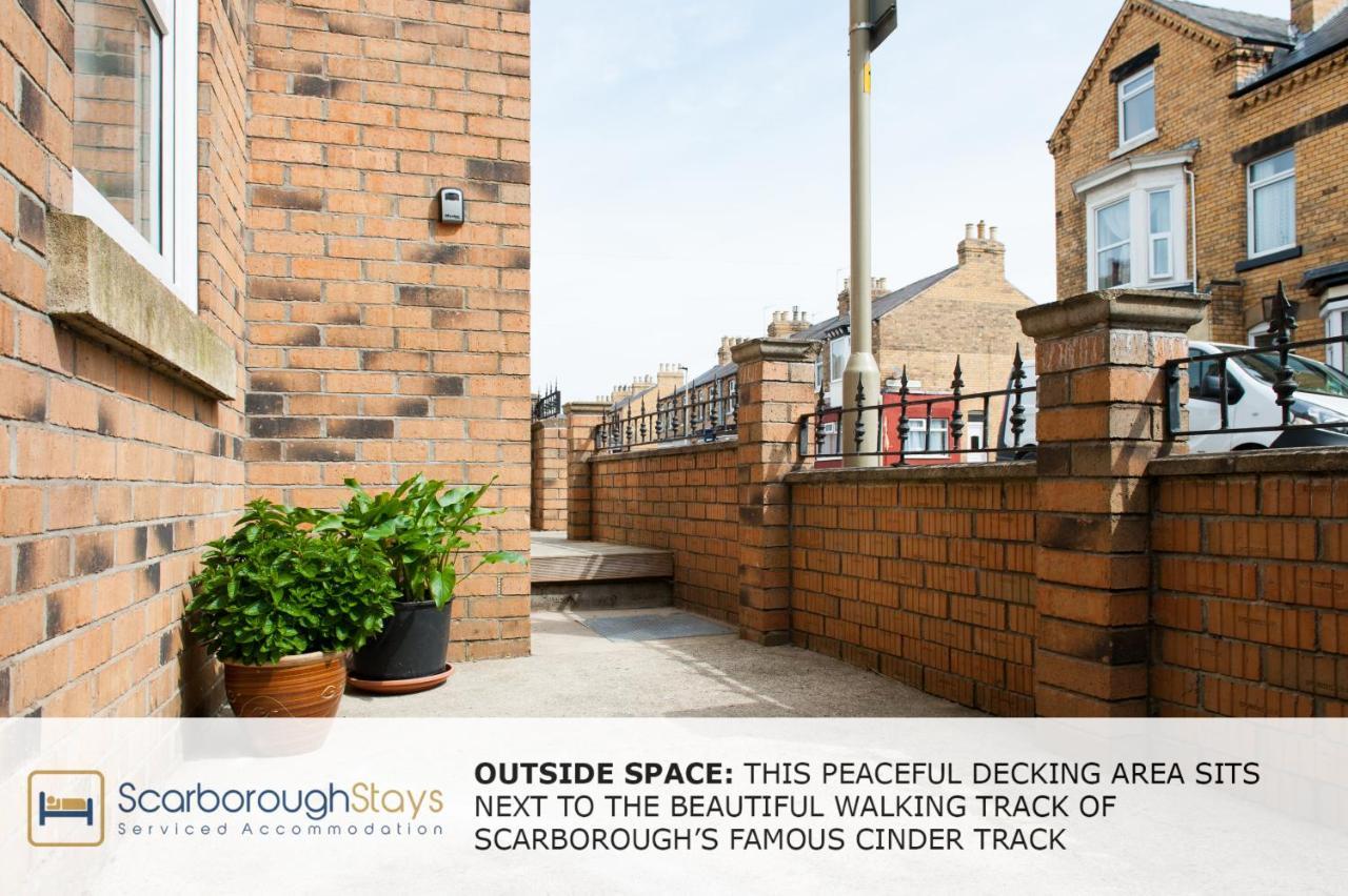 Candler Lodge - 3 Bedroom Townhouse With Parking - Patio Area & Seating Scarborough Exteriör bild